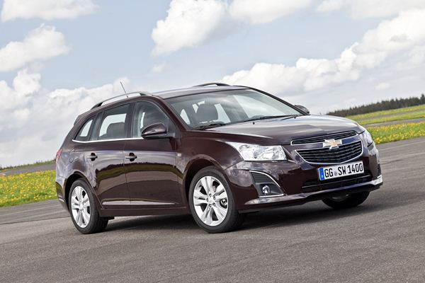 Le break Chevrolet Cruze SW commercialisé à partir de 17 800 euros