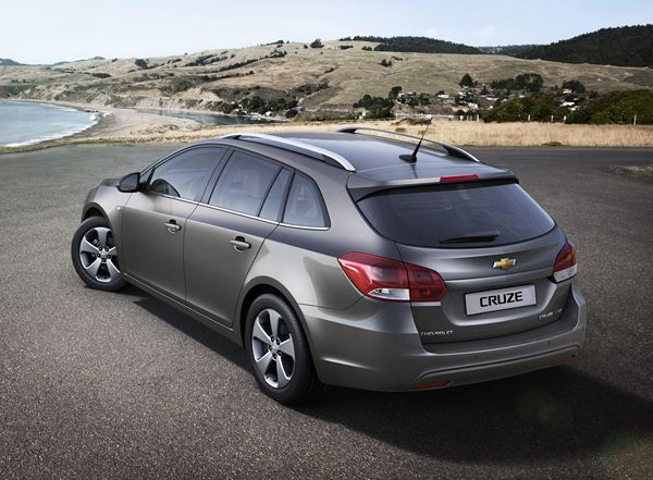 Le break Chevrolet Cruze SW commercialisé à partir de 17 800 euros