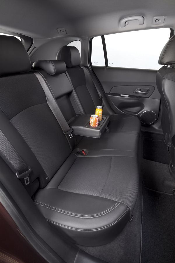 Le break Chevrolet Cruze SW commercialisé à partir de 17 800 euros