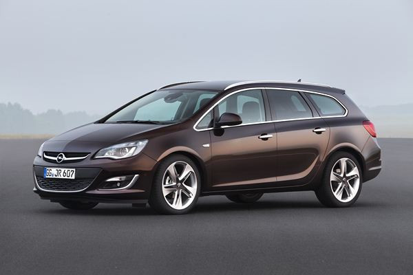 L'Opel Astra s'offre quelques retouches extérieures