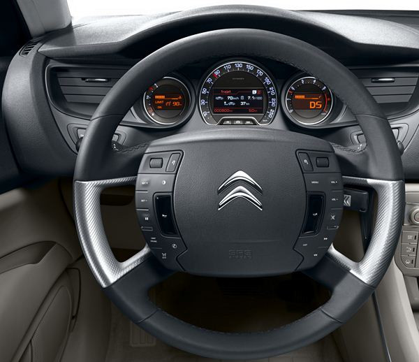 La Citroën C5 s'offre quelques évolutions stylistiques et technologiques