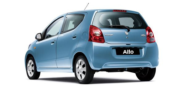 La petite citadine Suzuki Alto s'offre un léger rafraîchissement estival