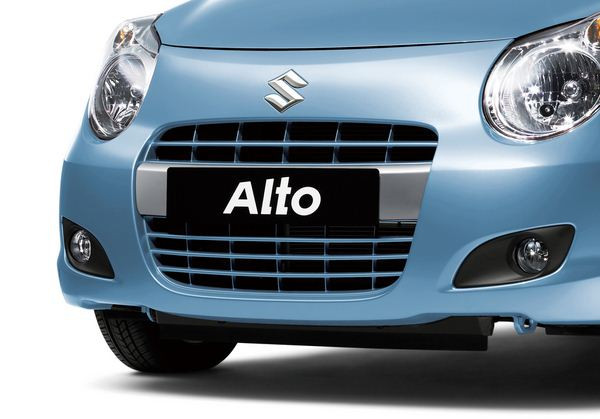 La petite citadine Suzuki Alto s'offre un léger rafraîchissement estival