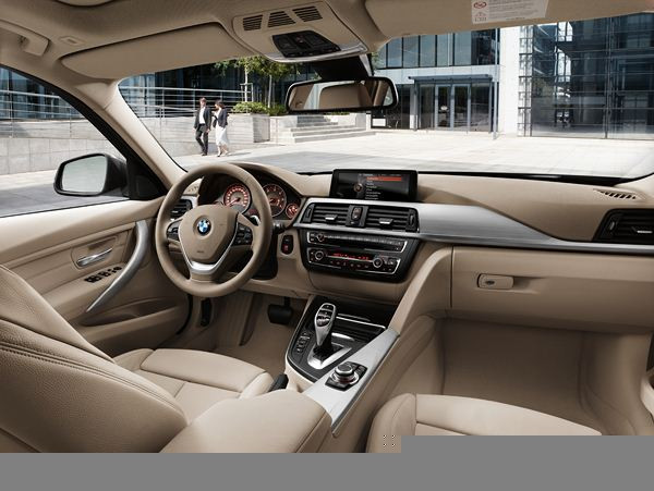 Une nouvelle BMW Série 3 Touring dynamique et fonctionnelle au look sportif