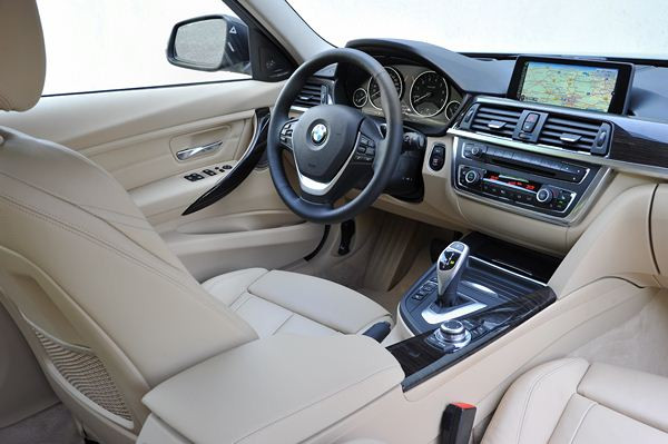 Une nouvelle BMW Série 3 Touring dynamique et fonctionnelle au look sportif