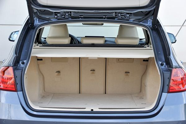 Une nouvelle BMW Série 3 Touring dynamique et fonctionnelle au look sportif