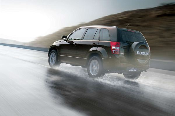Le Suzuki Grand Vitara s'offre de nouveaux éléments de design intérieurs et extérieurs