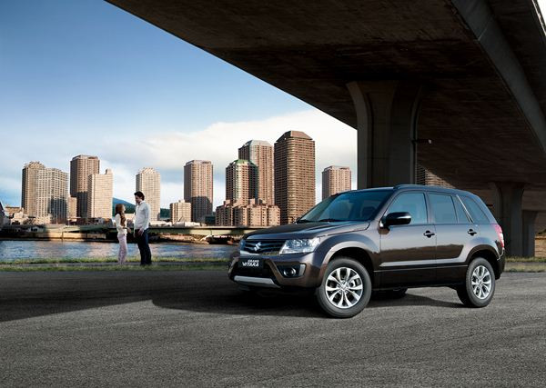 Le Suzuki Grand Vitara s'offre de nouveaux éléments de design intérieurs et extérieurs