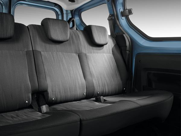 Le combispace cinq places Dacia Dokker commercialisé à partir de 9 400 euros