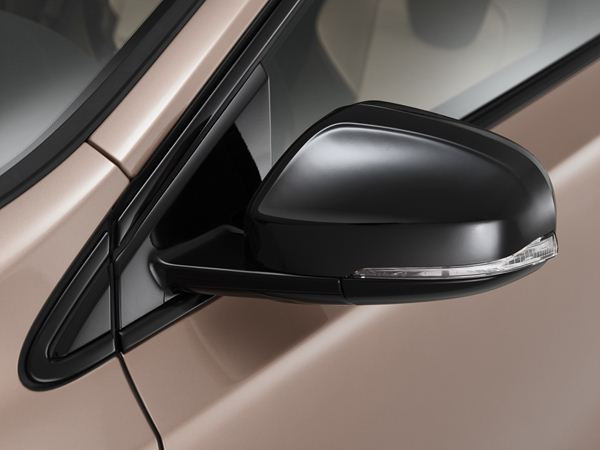 Volvo lance le nouveau crossover tout-chemin V40 Cross Country