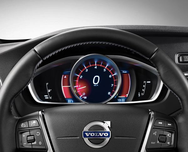Volvo lance le nouveau crossover tout-chemin V40 Cross Country