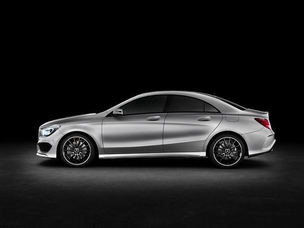 Un nouveau coupé quatre portes Mercedes Classe CLA sur les traces du CLS