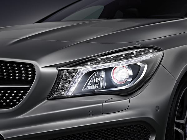 Un nouveau coupé quatre portes Mercedes Classe CLA sur les traces du CLS