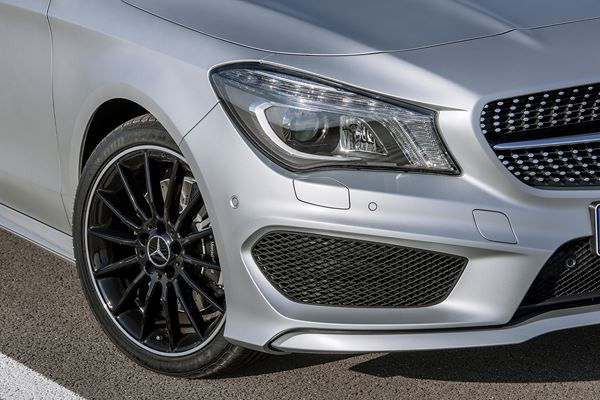 Un nouveau coupé quatre portes Mercedes Classe CLA sur les traces du CLS