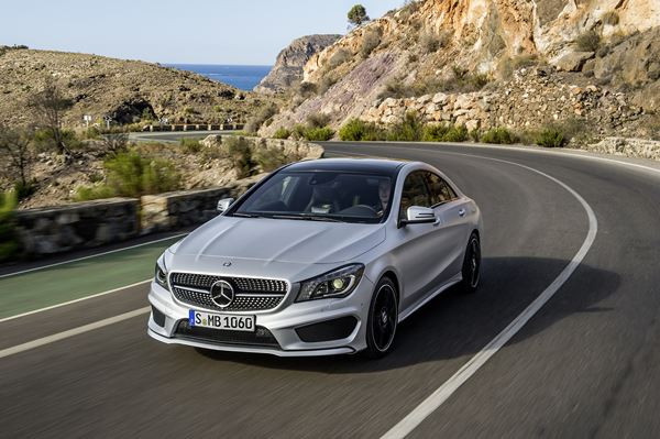 Un nouveau coupé quatre portes Mercedes Classe CLA sur les traces du CLS
