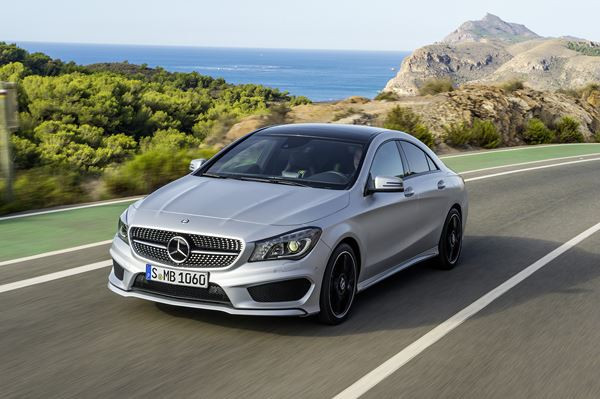 Un nouveau coupé quatre portes Mercedes Classe CLA sur les traces du CLS