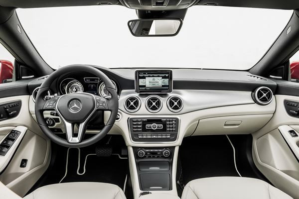 Un nouveau coupé quatre portes Mercedes Classe CLA sur les traces du CLS