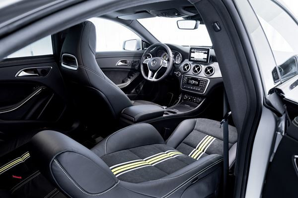 Un nouveau coupé quatre portes Mercedes Classe CLA sur les traces du CLS