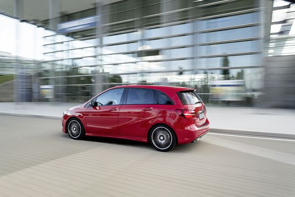 La Mercedes Classe B s’offre un restylage
