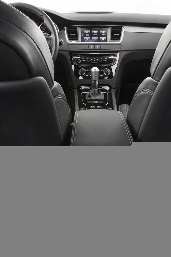 La nouvelle Peugeot 508 inaugure la nouvelle calandre de la marque Peugeot