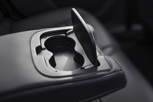 La nouvelle Peugeot 508 inaugure la nouvelle calandre de la marque Peugeot