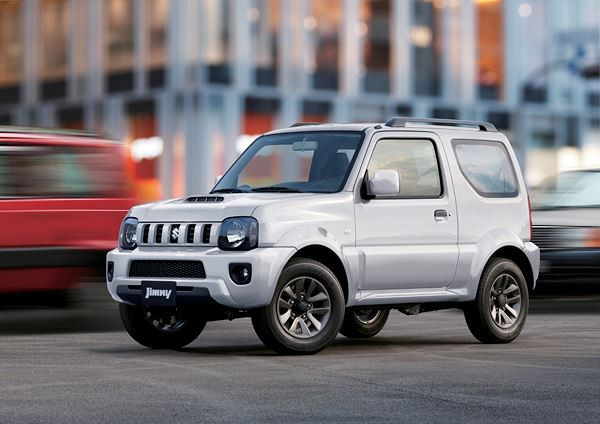 Le petit tout-terrain Suzuki Jimny reçoit un design modernisé