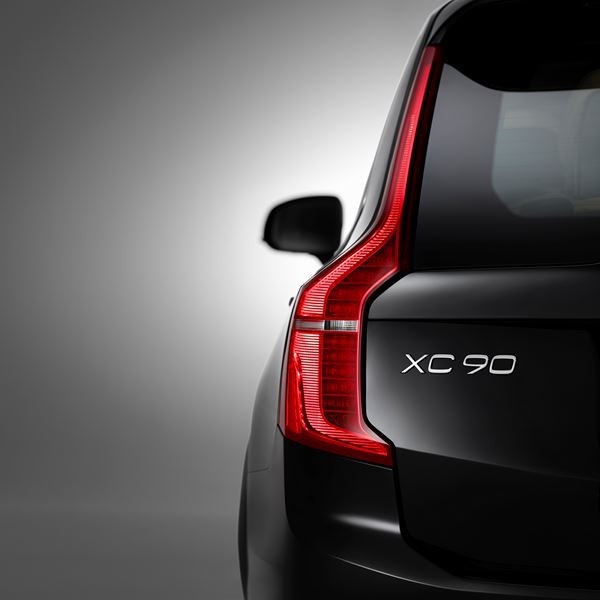 Le grand SUV de luxe suédois Volvo XC90 démarre à partir de 49 900 euros