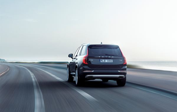 Le grand SUV de luxe suédois Volvo XC90 démarre à partir de 49 900 euros