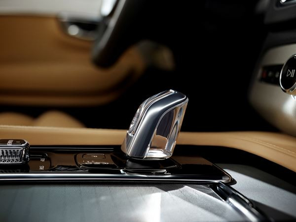 Le grand SUV de luxe suédois Volvo XC90 démarre à partir de 49 900 euros