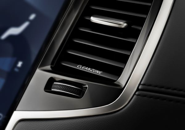 Le grand SUV de luxe suédois Volvo XC90 démarre à partir de 49 900 euros
