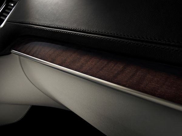 Le grand SUV de luxe suédois Volvo XC90 démarre à partir de 49 900 euros