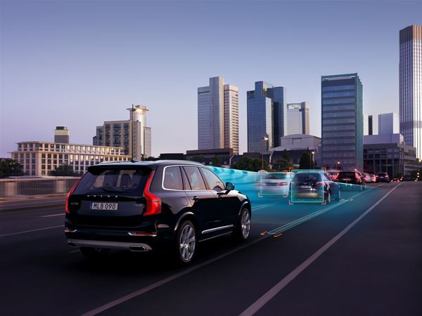 Le grand SUV de luxe suédois Volvo XC90 démarre à partir de 49 900 euros