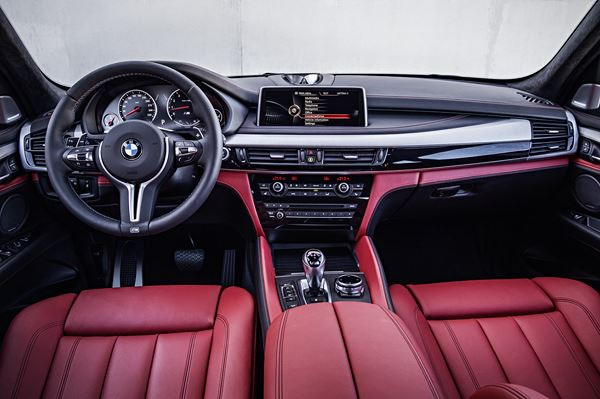 BMW X5 M: prestance musclée et performances routières impressionnantes