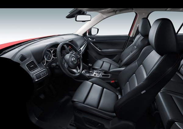 Le SUV Mazda CX-5 s'offre des évolutions de design extérieur et de nouvelles technologies
