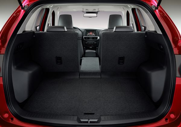 Le SUV Mazda CX-5 s'offre des évolutions de design extérieur et de nouvelles technologies