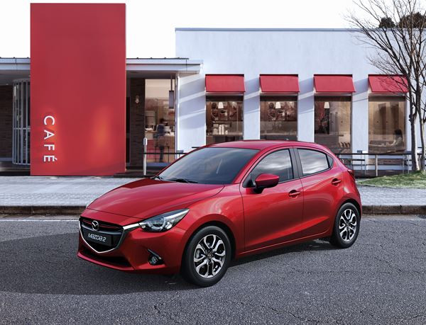 La Mazda 2 adopte le style « Kodo » et les technologies Skyactiv