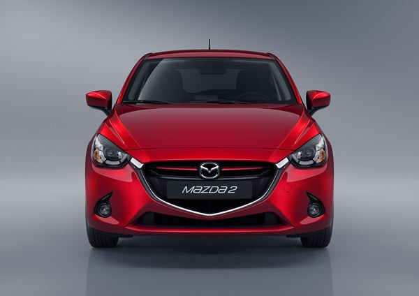 La Mazda 2 adopte le style « Kodo » et les technologies Skyactiv