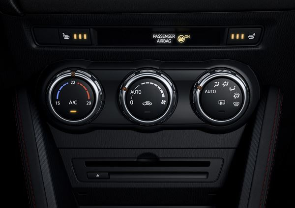 La Mazda 2 adopte le style « Kodo » et les technologies Skyactiv