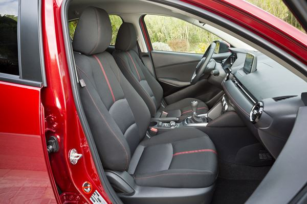 La Mazda 2 adopte le style « Kodo » et les technologies Skyactiv