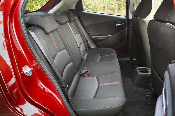 La Mazda 2 adopte le style « Kodo » et les technologies Skyactiv