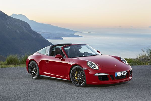 La Porsche 911 Targa 4 GTS fête son lancement au salon de Détroit