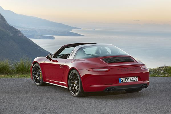 La Porsche 911 Targa 4 GTS fête son lancement au salon de Détroit