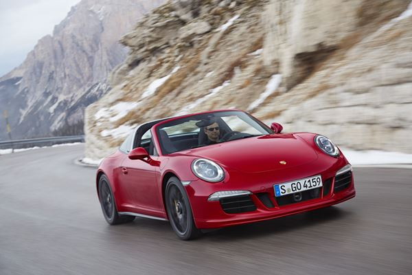 La Porsche 911 Targa 4 GTS fête son lancement au salon de Détroit