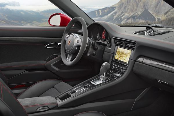 La Porsche 911 Targa 4 GTS fête son lancement au salon de Détroit