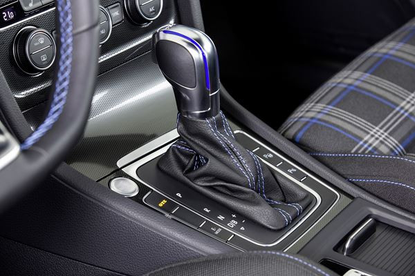 La Volkswagen Golf GTE hybride essence rechargeable proposée à 38 500 euros