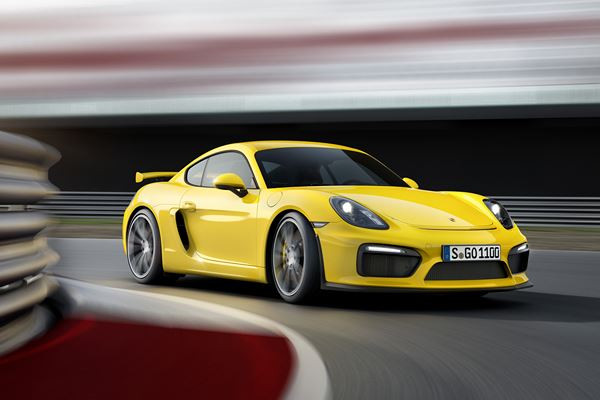 Le Porsche Cayman GT4 franchit le 0 à 100 km/h en 4,4 secondes