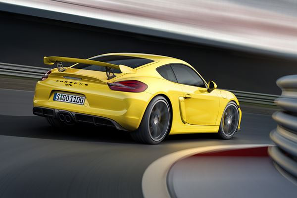 Le Porsche Cayman GT4 franchit le 0 à 100 km/h en 4,4 secondes