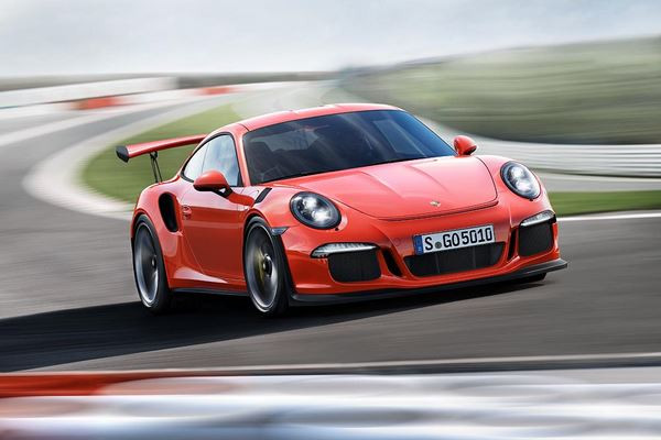 La Porsche 911 GT3 RS développe 500 ch et 460 Nm de couple