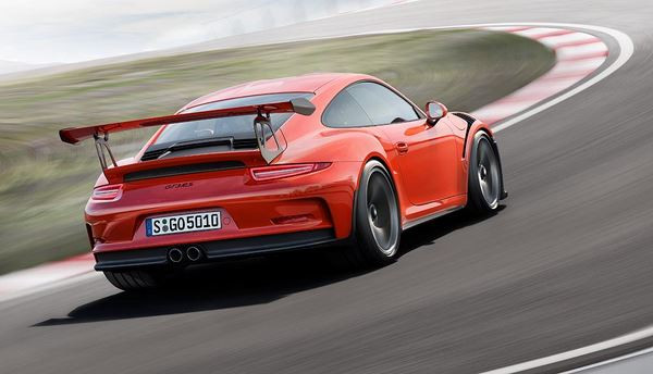 La Porsche 911 GT3 RS développe 500 ch et 460 Nm de couple