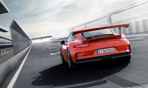 La Porsche 911 GT3 RS développe 500 ch et 460 Nm de couple